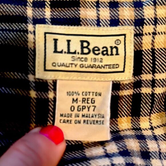 LL Bean Men’s Medium 100% Cotton Navy Tan White Plaid Long Sle Button Down Shirt - Picture 3 of 7